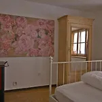 Chasa Sassalba Bed & Breakfast